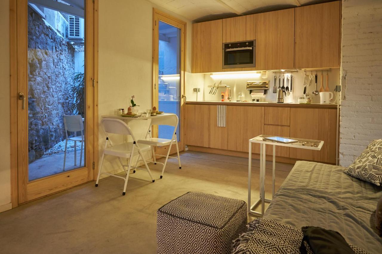 Luxury 1br With Patio Near The Appartamento Barcellona